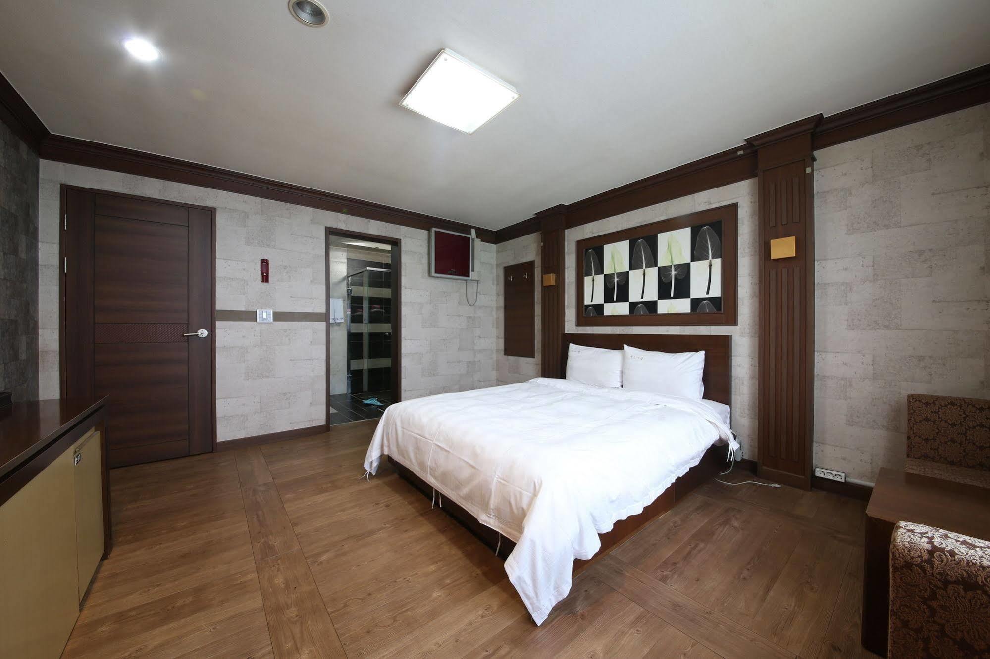 Yes Motel 群山 外观 照片