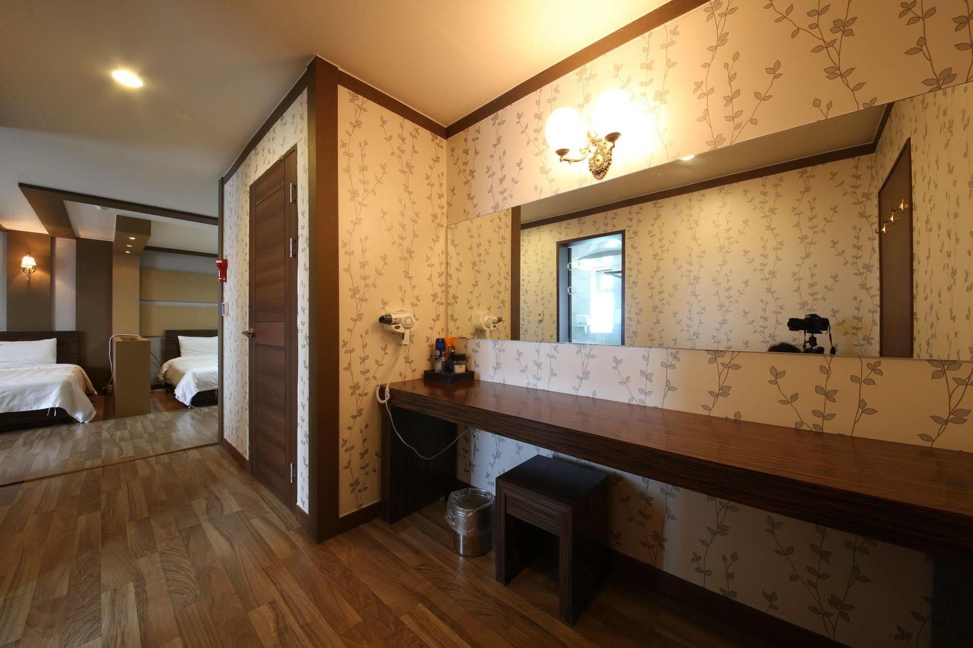 Yes Motel 群山 外观 照片